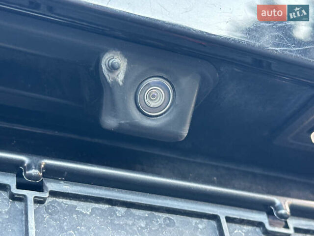 Черный Фольксваген Туарег, объемом двигателя 3 л и пробегом 259 тыс. км за 38999 $, фото 41 на Automoto.ua