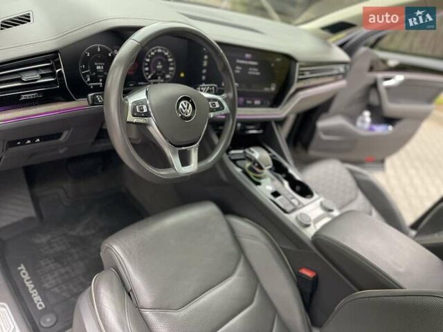 Чорний Фольксваген Туарег, об'ємом двигуна 2.97 л та пробігом 118 тис. км за 53900 $, фото 10 на Automoto.ua