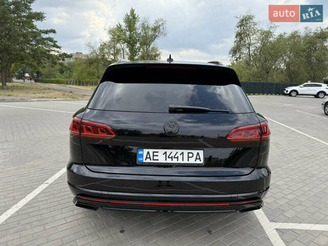 Чорний Фольксваген Туарег, об'ємом двигуна 3 л та пробігом 190 тис. км за 44500 $, фото 6 на Automoto.ua