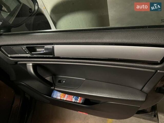 Чорний Фольксваген Туарег, об'ємом двигуна 3 л та пробігом 106 тис. км за 32519 $, фото 22 на Automoto.ua