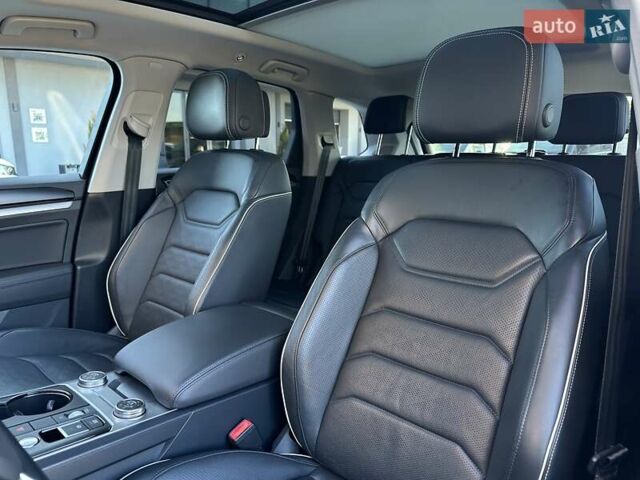 Чорний Фольксваген Туарег, об'ємом двигуна 2.97 л та пробігом 186 тис. км за 41900 $, фото 30 на Automoto.ua