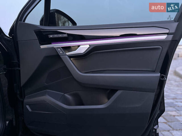 Черный Фольксваген Туарег, объемом двигателя 3 л и пробегом 229 тыс. км за 39999 $, фото 46 на Automoto.ua