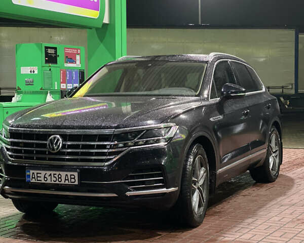Черный Фольксваген Туарег, объемом двигателя 3 л и пробегом 248 тыс. км за 35000 $, фото 13 на Automoto.ua