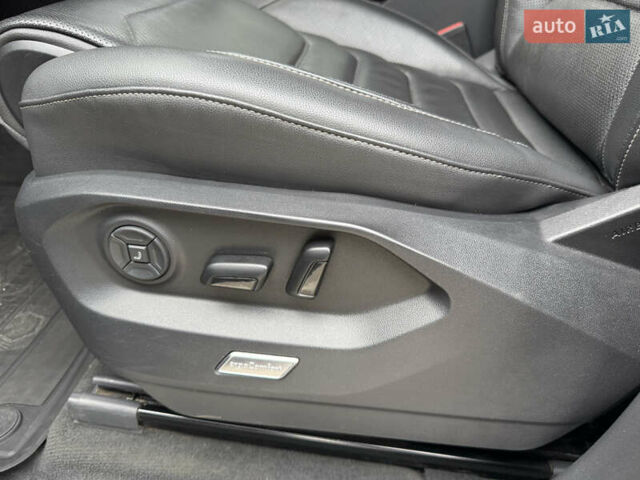 Чорний Фольксваген Туарег, об'ємом двигуна 3 л та пробігом 190 тис. км за 44500 $, фото 20 на Automoto.ua