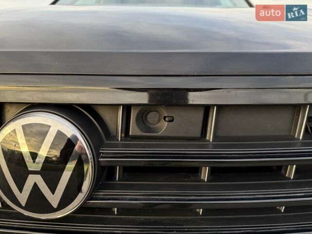 Черный Фольксваген Туарег, объемом двигателя 2.97 л и пробегом 187 тыс. км за 45500 $, фото 7 на Automoto.ua