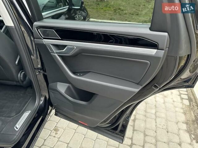 Черный Фольксваген Туарег, объемом двигателя 2.97 л и пробегом 96 тыс. км за 45500 $, фото 15 на Automoto.ua