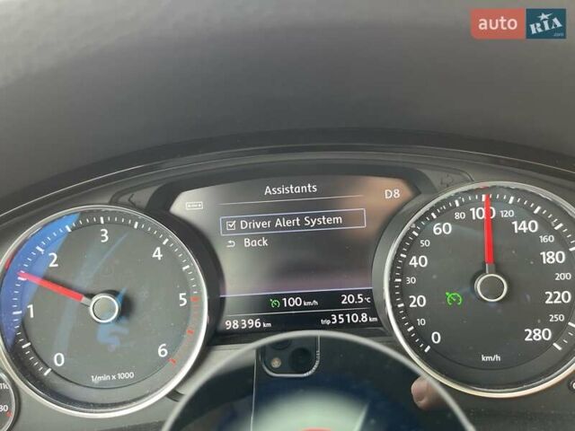 Чорний Фольксваген Туарег, об'ємом двигуна 3 л та пробігом 106 тис. км за 32519 $, фото 17 на Automoto.ua