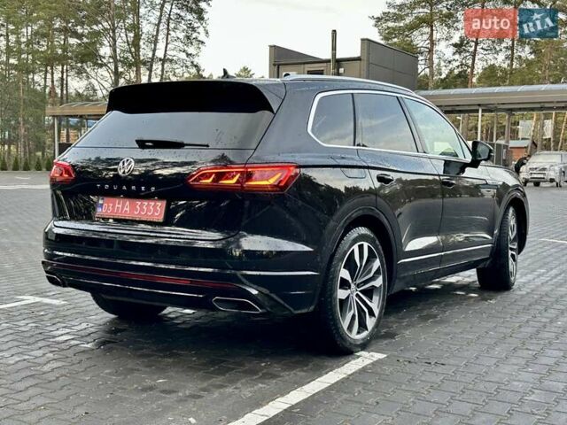 Черный Фольксваген Туарег, объемом двигателя 2.97 л и пробегом 264 тыс. км за 44000 $, фото 23 на Automoto.ua