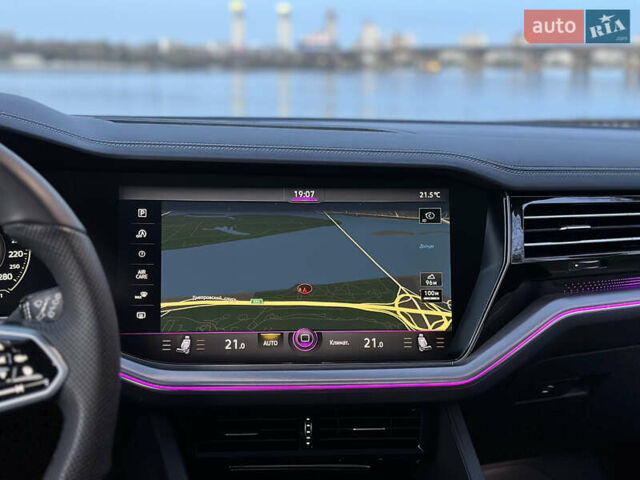 Черный Фольксваген Туарег, объемом двигателя 3 л и пробегом 229 тыс. км за 39999 $, фото 43 на Automoto.ua