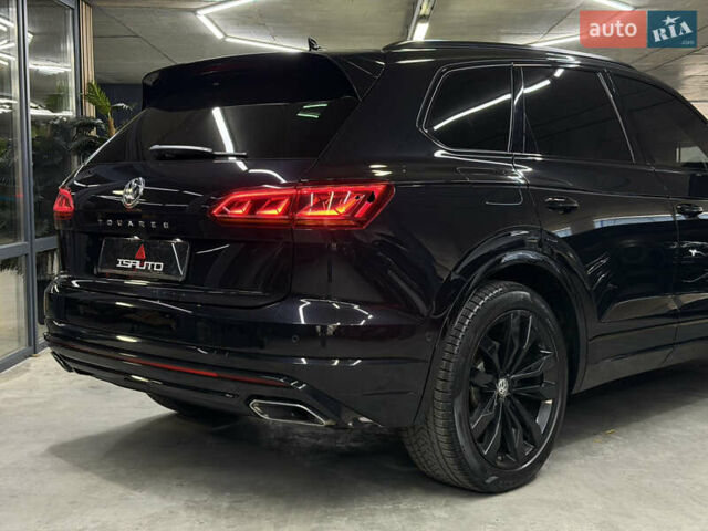 Черный Фольксваген Туарег, объемом двигателя 2.97 л и пробегом 172 тыс. км за 50500 $, фото 16 на Automoto.ua