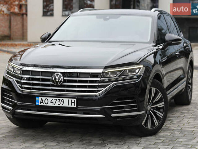 Черный Фольксваген Туарег, объемом двигателя 2.97 л и пробегом 252 тыс. км за 40500 $, фото 10 на Automoto.ua