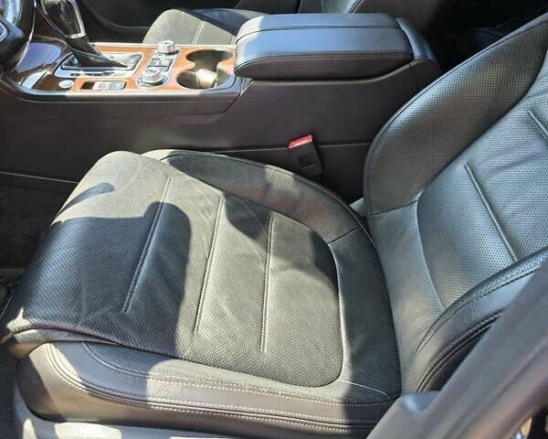 Черный Фольксваген Туарег, объемом двигателя 2.97 л и пробегом 129 тыс. км за 32000 $, фото 15 на Automoto.ua