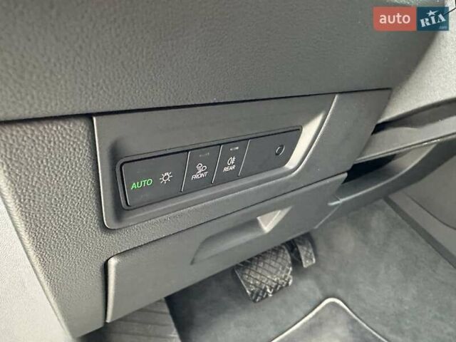 Черный Фольксваген Туарег, объемом двигателя 2.97 л и пробегом 96 тыс. км за 45500 $, фото 27 на Automoto.ua