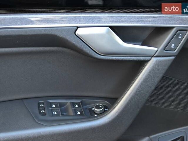 Черный Фольксваген Туарег, объемом двигателя 2.97 л и пробегом 115 тыс. км за 39900 $, фото 13 на Automoto.ua