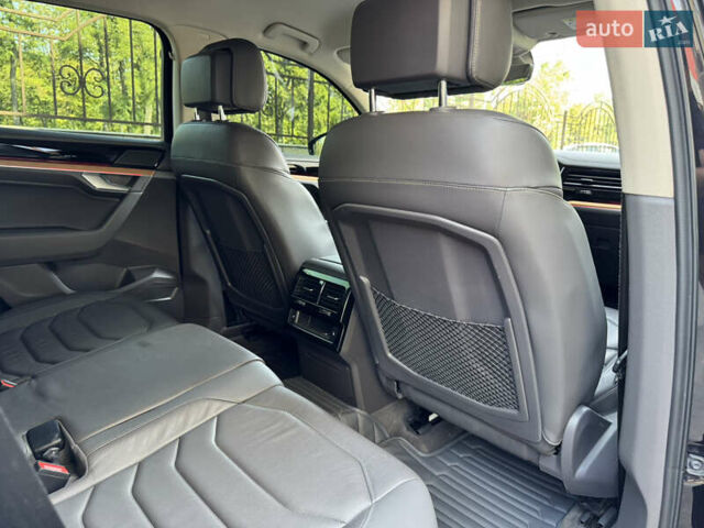 Чорний Фольксваген Туарег, об'ємом двигуна 2.97 л та пробігом 206 тис. км за 45000 $, фото 52 на Automoto.ua