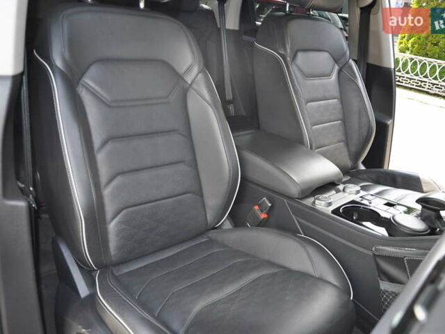 Черный Фольксваген Туарег, объемом двигателя 2.97 л и пробегом 138 тыс. км за 46400 $, фото 23 на Automoto.ua