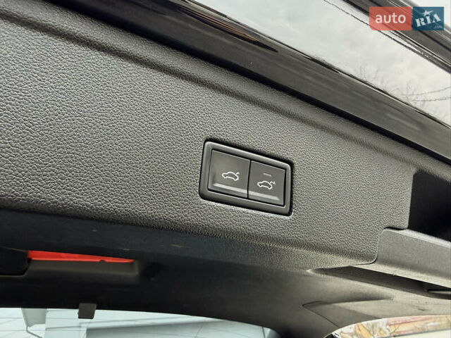 Чорний Фольксваген Туарег, об'ємом двигуна 3 л та пробігом 105 тис. км за 57888 $, фото 36 на Automoto.ua