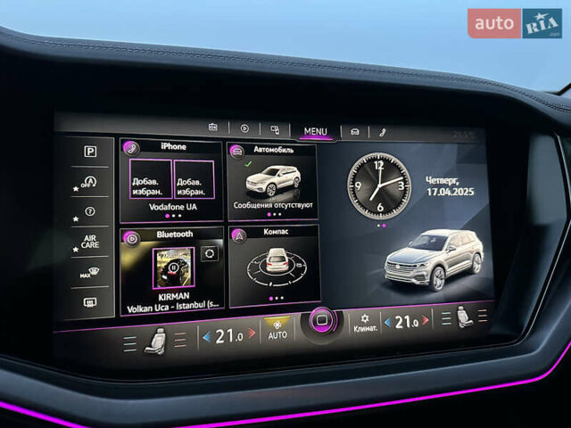 Черный Фольксваген Туарег, объемом двигателя 3 л и пробегом 229 тыс. км за 39999 $, фото 59 на Automoto.ua