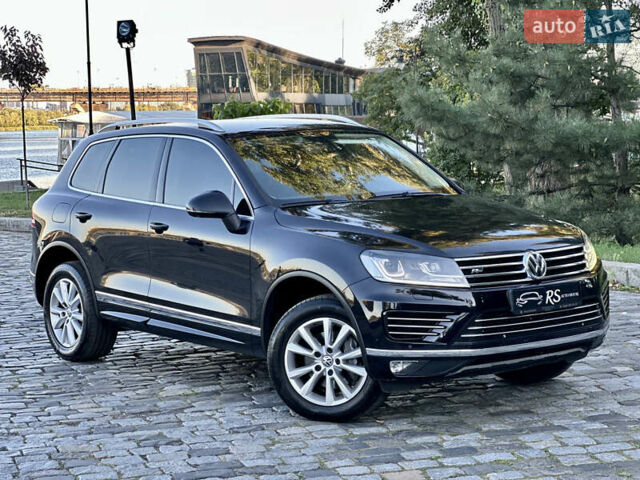 Черный Фольксваген Туарег, объемом двигателя 2.97 л и пробегом 275 тыс. км за 24800 $, фото 3 на Automoto.ua