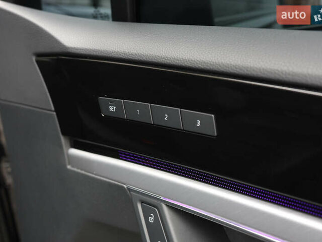 Черный Фольксваген Туарег, объемом двигателя 2.97 л и пробегом 252 тыс. км за 40500 $, фото 36 на Automoto.ua