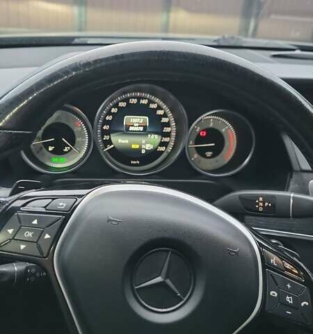 Чорний Фольксваген Туарег, об'ємом двигуна 2 л та пробігом 83 тис. км за 18900 $, фото 12 на Automoto.ua