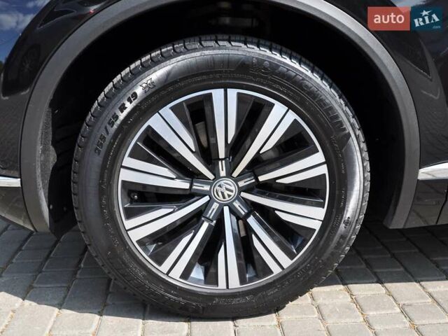 Черный Фольксваген Туарег, объемом двигателя 2.97 л и пробегом 138 тыс. км за 46400 $, фото 14 на Automoto.ua