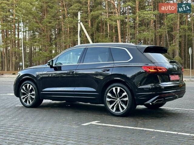 Черный Фольксваген Туарег, объемом двигателя 2.97 л и пробегом 264 тыс. км за 44000 $, фото 21 на Automoto.ua