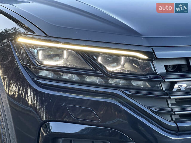 Черный Фольксваген Туарег, объемом двигателя 3 л и пробегом 259 тыс. км за 38999 $, фото 17 на Automoto.ua