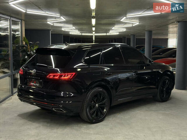 Черный Фольксваген Туарег, объемом двигателя 2.97 л и пробегом 172 тыс. км за 50500 $, фото 13 на Automoto.ua