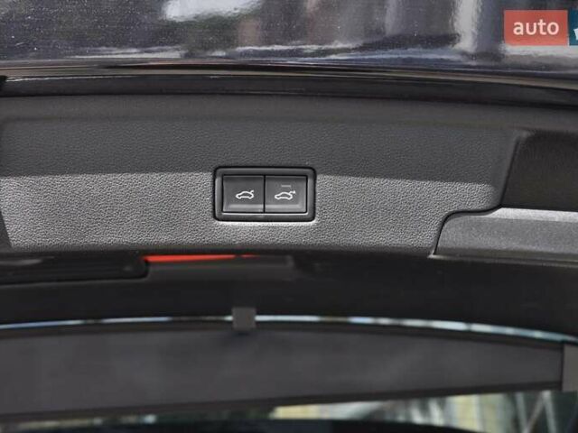 Черный Фольксваген Туарег, объемом двигателя 2.97 л и пробегом 138 тыс. км за 46400 $, фото 7 на Automoto.ua