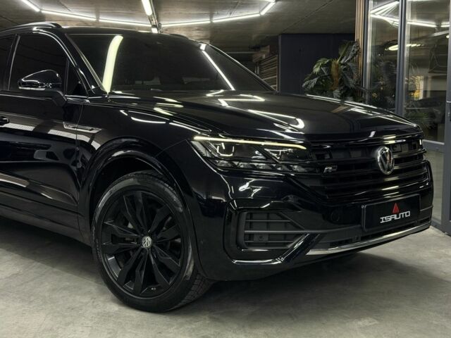 Черный Фольксваген Туарег, объемом двигателя 3 л и пробегом 172 тыс. км за 50500 $, фото 3 на Automoto.ua