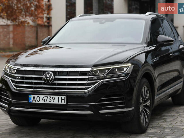 Черный Фольксваген Туарег, объемом двигателя 2.97 л и пробегом 252 тыс. км за 40500 $, фото 8 на Automoto.ua