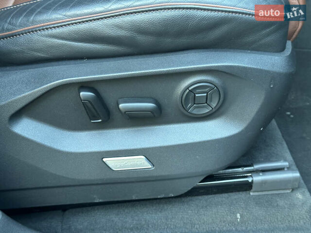 Черный Фольксваген Туарег, объемом двигателя 3 л и пробегом 259 тыс. км за 38999 $, фото 67 на Automoto.ua