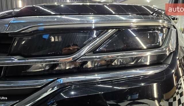 Черный Фольксваген Туарег, объемом двигателя 2.97 л и пробегом 180 тыс. км за 48500 $, фото 7 на Automoto.ua