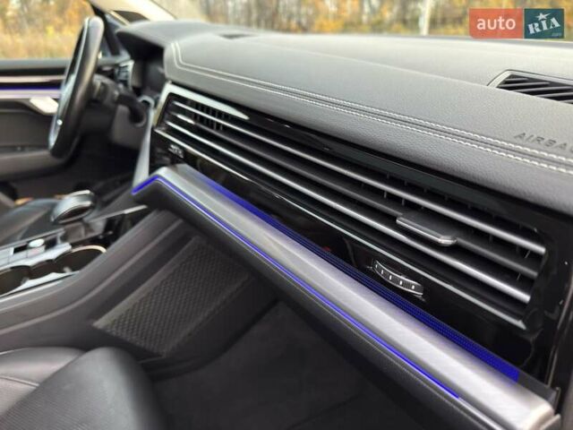 Черный Фольксваген Туарег, объемом двигателя 2.97 л и пробегом 187 тыс. км за 45500 $, фото 24 на Automoto.ua