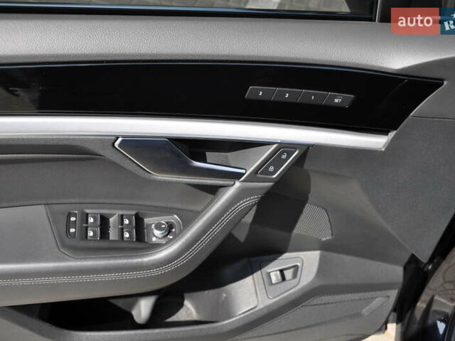 Черный Фольксваген Туарег, объемом двигателя 2.97 л и пробегом 138 тыс. км за 46400 $, фото 24 на Automoto.ua