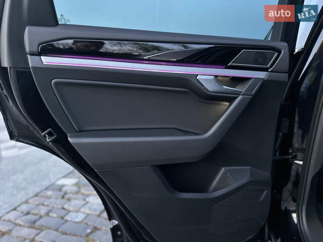 Черный Фольксваген Туарег, объемом двигателя 3 л и пробегом 229 тыс. км за 39999 $, фото 39 на Automoto.ua