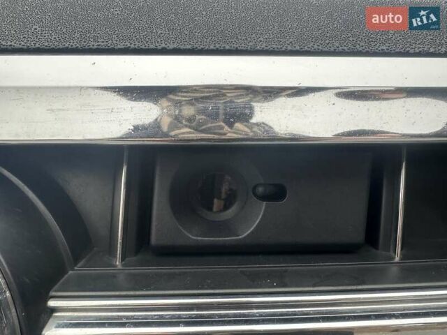 Черный Фольксваген Туарег, объемом двигателя 2.97 л и пробегом 264 тыс. км за 44000 $, фото 84 на Automoto.ua