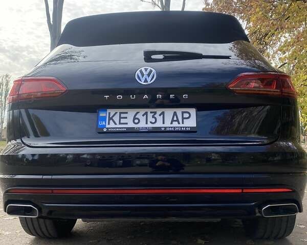 Черный Фольксваген Туарег, объемом двигателя 2.97 л и пробегом 231 тыс. км за 45500 $, фото 1 на Automoto.ua