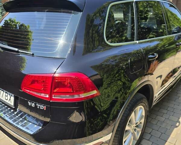 Черный Фольксваген Туарег, объемом двигателя 2.97 л и пробегом 129 тыс. км за 32000 $, фото 29 на Automoto.ua