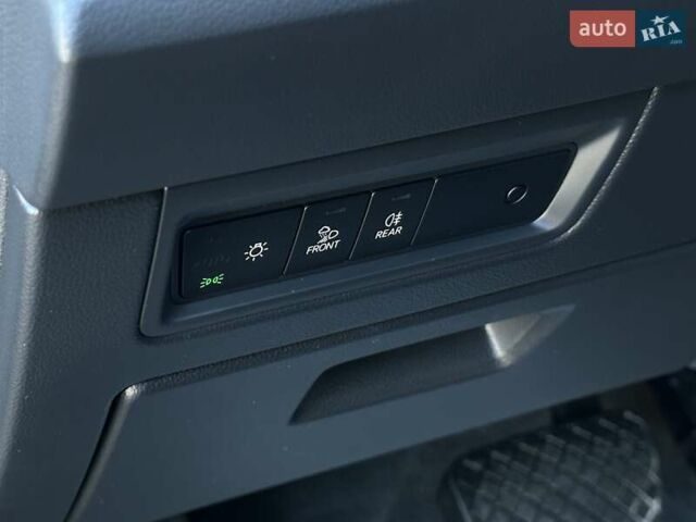 Чорний Фольксваген Туарег, об'ємом двигуна 2.97 л та пробігом 186 тис. км за 41900 $, фото 35 на Automoto.ua