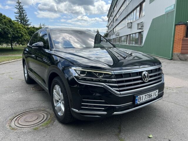 Черный Фольксваген Туарег, объемом двигателя 3 л и пробегом 194 тыс. км за 40500 $, фото 2 на Automoto.ua