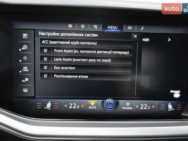 Черный Фольксваген Туарег, объемом двигателя 2.97 л и пробегом 138 тыс. км за 46400 $, фото 39 на Automoto.ua