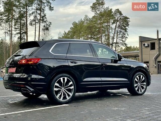 Черный Фольксваген Туарег, объемом двигателя 2.97 л и пробегом 264 тыс. км за 44000 $, фото 25 на Automoto.ua