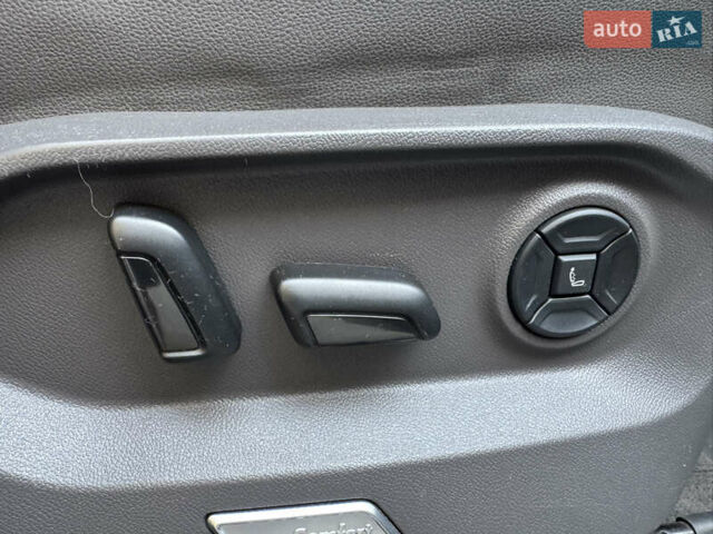 Чорний Фольксваген Туарег, об'ємом двигуна 2.97 л та пробігом 206 тис. км за 45000 $, фото 57 на Automoto.ua