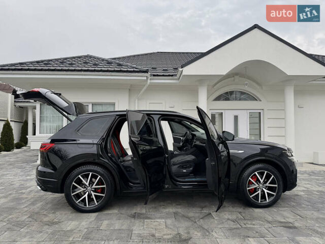 Чорний Фольксваген Туарег, об'ємом двигуна 3 л та пробігом 99 тис. км за 57888 $, фото 30 на Automoto.ua