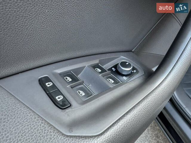 Чорний Фольксваген Туарег, об'ємом двигуна 2.97 л та пробігом 206 тис. км за 45000 $, фото 27 на Automoto.ua