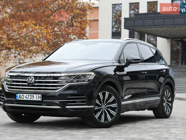 Черный Фольксваген Туарег, объемом двигателя 2.97 л и пробегом 252 тыс. км за 40500 $, фото 5 на Automoto.ua
