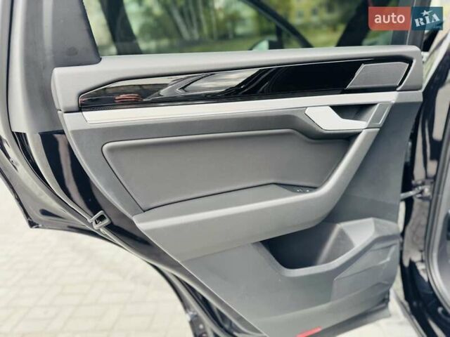 Чорний Фольксваген Туарег, об'ємом двигуна 2.97 л та пробігом 170 тис. км за 41950 $, фото 52 на Automoto.ua