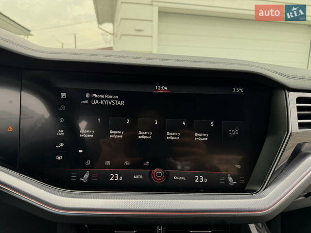 Чорний Фольксваген Туарег, об'ємом двигуна 3 л та пробігом 105 тис. км за 57888 $, фото 63 на Automoto.ua